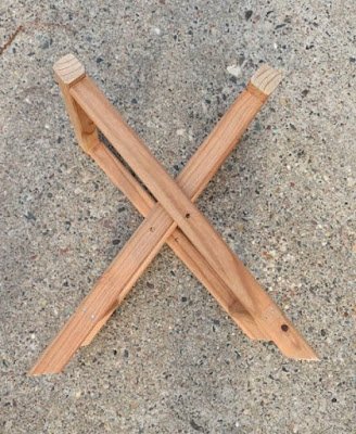 Como fazer um banquinho de madeira dobrável