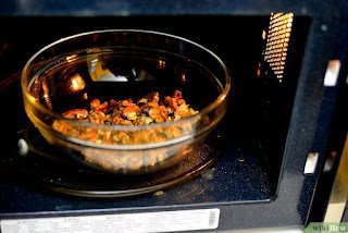 8 Coisas que o microondas pode fazer que de  com certeza não sabias…!