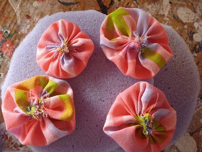 Aprenda a fazer porta agulha feito com garrafa pet.