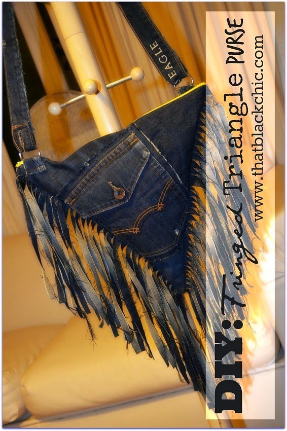 Aprenda a fazer essa bolsa triangular Denin com franjas