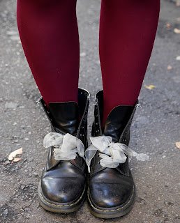 43 Ideias lindas para customizar aquele velho tênis + Tutoriais e vídeos