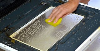 Limpando as peças do fogão sem sofrimento