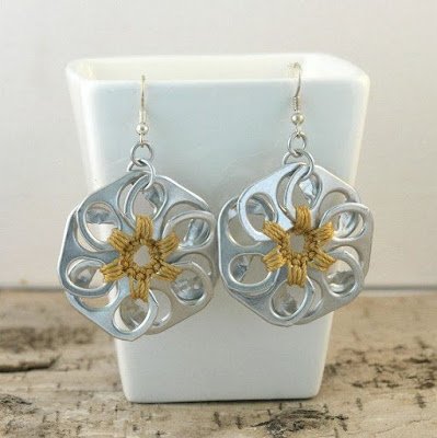 Aprenda : Como fazer bijuterias com lacre de lata de refrigerante - Moda Fashion Sustentável