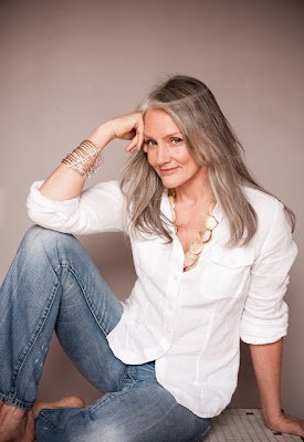 Como assumir os cabelos grisalhos