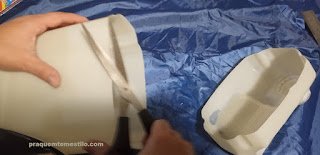 Como porta trecos com galão e tecido de sombrinha  Veja como Reaproveitar Embalagem de Amaciante e Tecido de Sombrinha confeccionando um lindo porta trecos   #reciclagem #o #sustentabilidade #reciclagem #diy #reuse #sustentabilidadecriativa #meioambiente 