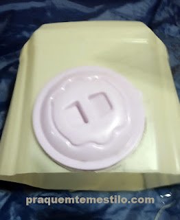 Como porta trecos com galão e tecido de sombrinha  Veja como Reaproveitar Embalagem de Amaciante e Tecido de Sombrinha confeccionando um lindo porta trecos   #reciclagem #o #sustentabilidade #reciclagem #diy #reuse #sustentabilidadecriativa #meioambiente 