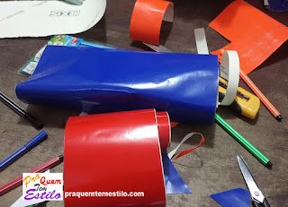 Como transformar uma gaveta velha em um organizador de lenços estiloso