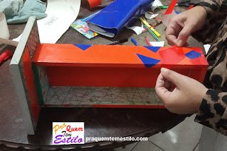 Como transformar uma gaveta velha em um organizador de lenços estiloso