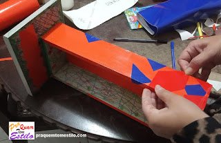 Como transformar uma gaveta velha em um organizador de lenços estiloso