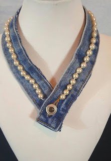 O jeans é um material confortável, prático e amado por todo mundo. Há várias maneiras de reaproveitar aquele jeans antigo jogado no fundo do armário.