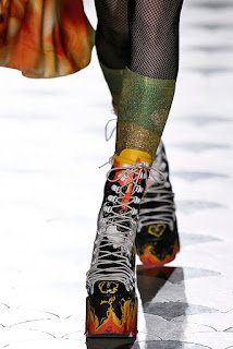 22 tendências de acessórios para compôr o look no  inverno 2019.