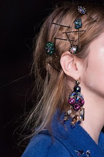 22 tendências de acessórios para compôr o look no  inverno 2019.