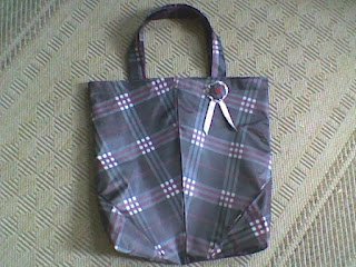 12 ideias com vídeos e passo a passo de como reaproveitar tecido de sombrinha