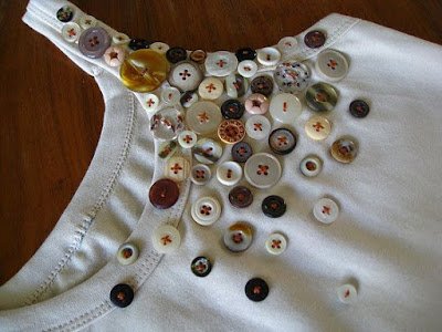  Customizar roupas com botões: