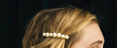 Pérolas são clássicas, nunca saem de moda, mas sempre ressurgem repaginadas ou em modelos para lá de modernos e fashionistas.