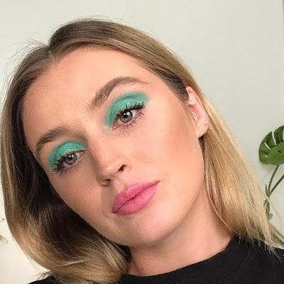 Neo Mint na maquiagem   Você pode usar e abusar, basta usar sua criatividade, especialmente no atual momento em que cores mais vivas são a trend na make.