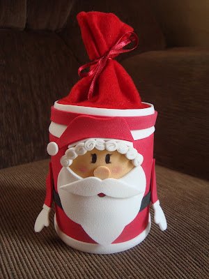 Como fazer enfeites natalinos com latas