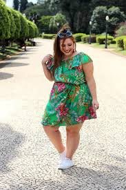 Vestidos Estampas florais com as cores do verão