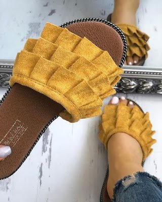 7 ideias de como customizar sua sandália slide