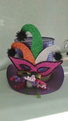 Como decorar a casa para o carnaval.