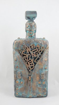 Como enfeitar garrafa com zíper