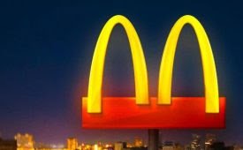 Marcas mudam logos para conscientizar sobre distanciamento social