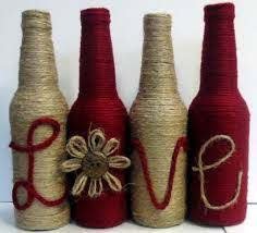 Garrafas decoradas com barbante ou lã