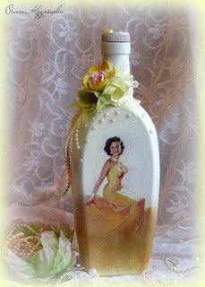 Garrafas decoradas com decoupagem