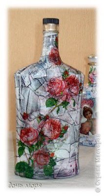 Garrafas decoradas com decoupagem