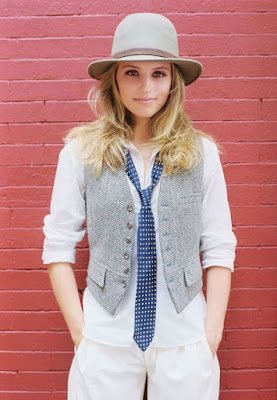 Como usar gravatas no look feminino