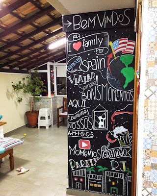 decoração com parede de lousa