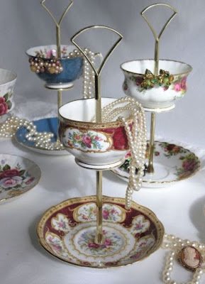 Como utilizar louça velha no artesanato