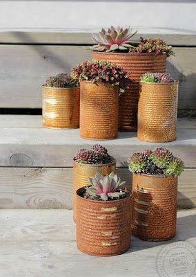 60 lindas ideias de como usar latas como vasos de plantas