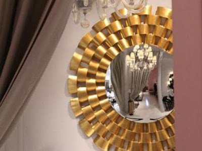 Os rolos de papel higiênico e papel toalha são ótimas opções para criar peças artesanais diferenciadas.