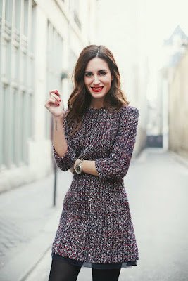 Você poderá utilizar seus blazers, casacos, vestidos, saias, calças flare, entre outras modelagens.