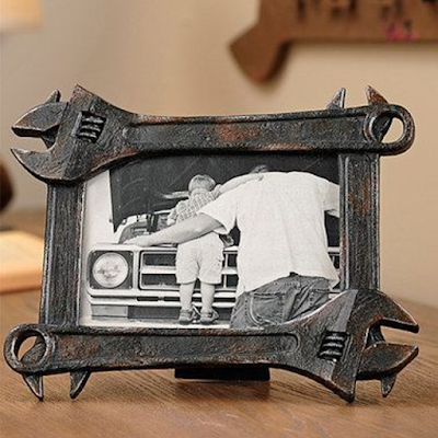 O mês de agosto está próximo e isso nos remete ao dia dos pais. Sempre queremos agradar a pessoa que amamos com um presente especial. Uma coisa única e de preferência feita por você mesmo.