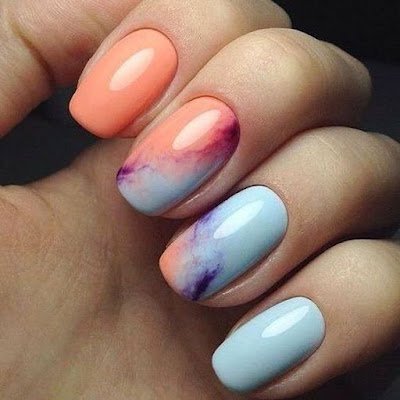 Turbine o visual de suas unhas investindo em esmaltes coloridos