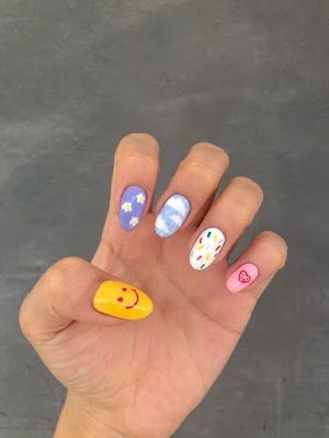 Turbine o visual de suas unhas investindo em esmaltes coloridos