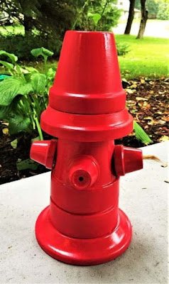 Que tal transformar os seus vasos e plantas em bonecos para decoração?