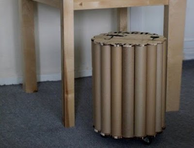 Quando você tem uma pilha de caixas de papelão no canto a reciclagem é uma opção, mas antes de quebrar essas caixas, dê uma olhada nesses projetos supercriativos e divertidos que transformam o papelão em algo útil e / ou linda.