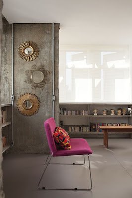 O conceito de tubulação aparente é atraente se seguir o estilo industrial para valorizar a decoração. Preze pelo equilíbrio e inspire-se nesse estilo para deixar qualquer cômodo da casa mais elegante.