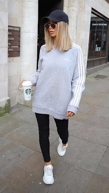 Comfy é uma abreviação para a palavra inglesa comfortable, que significa confortável. Essa tendência rompe com a visão de que, para se estar bem vestido, é necessário usar roupas incômodas.