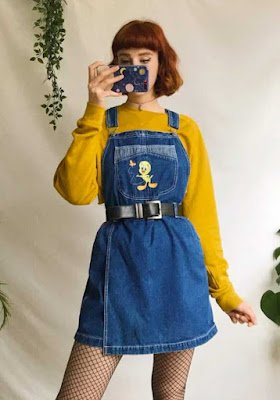 Os looks com moletom são quentinhos, confortáveis e ganharam status de tendência recentemente. Quanto mais ficamos em casa, mais cresce a busca por peças que sejam versáteis sem perder o estilo.