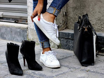 A proposta dos tênis comfy,  assim como de todas as outras peças que seguem esse estilo,  é apresentar uma atitude descolada, mas ao mesmo tempo estilosa e confortável.