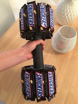 Sabemos que no dia dos pais, muitas vezes, sobre amor, mas de vez em quando o presente que gostaríamos de dar não cabe no orçamento. Mas melhor do que um presente comprado escolhido com carinho é um presente feito por você dedicado com o seu tempo, paciência, carinho e amor.