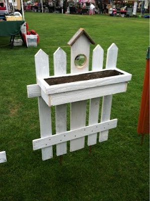 As cercas no jardim ou na sua horta são importantes para a proteção e demarcação do espaço, mas também servem para embelezar.