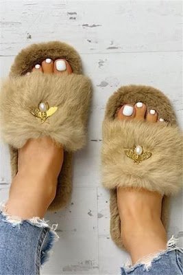 7 ideias de como customizar sua sandália slide