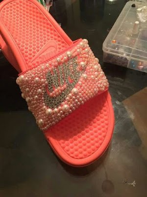 7 ideias de como customizar sua sandália slide