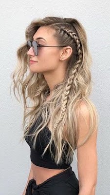 Ao fazer seu penteado você passa a impressão de ser uma pessoa cuidadosa com seu visual e que dedica alguns minutos para se cuidar. Passa a impressão de ser uma pessoa de atitude e personalidade.