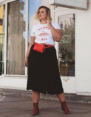 Enfim, a camiseta branca pode ser uma grande aliada no seu dia a dia. Ela pode ser aquela peça coringa para muitas ocasiões.